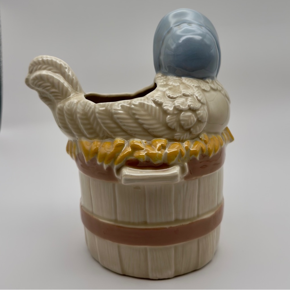 Kimple Ceramic Nesting Hen Chicken Planter W/ Blue Bonnet & Bow on Bushel Basket - Picture 3 of 10